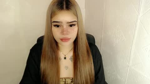 Snapshot of preciousangel69xxx chatting on 03-12-25, 03:57 MAXXINE online show from 03-12-25, 03:57