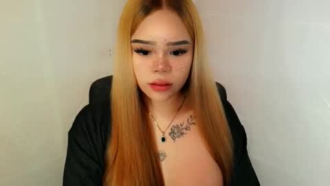 Snapshot of preciousangel69xxx chatting on 11-23-25, 04:23 MAXXINE online show from 11-23-25, 04:23