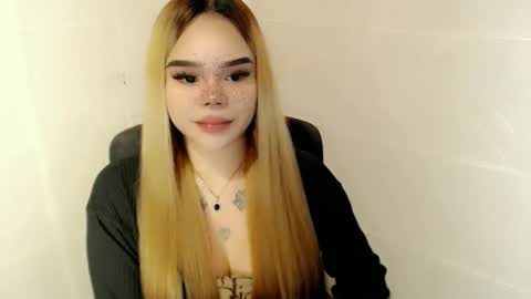 Snapshot of preciousangel69xxx chatting on 02-02-26, 01:59 MAXXINE online show from 02-02-26, 01:59