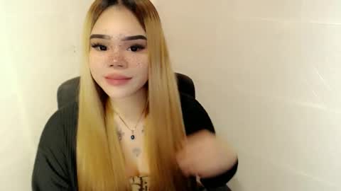 Snapshot of preciousangel69xxx chatting on 02-16-26, 03:57 MAXXINE online show from 02-16-26, 03:57