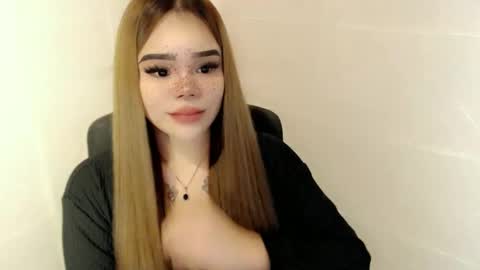 Snapshot of preciousangel69xxx chatting on 02-26-26, 01:10 MAXXINE online show from 02-26-26, 01:10