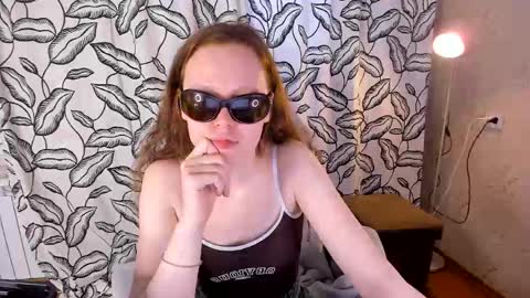 Snapshot of preety_niki chatting on 06-03-26, 02:14 preety_niki online show from 06-03-26, 02:14