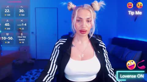 Snapshot of preggyhotmommy chatting on 04-01-26, 07:44 Victoria online show from 04-01-26, 07:44