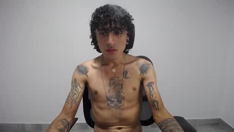 Plux online show from 02-24-25, 03:12