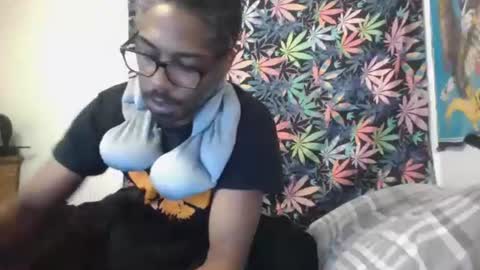 Snapshot of presidentialbryana chatting on 11-22-25, 08:46 Libra Lamont online show from 11-22-25, 08:46