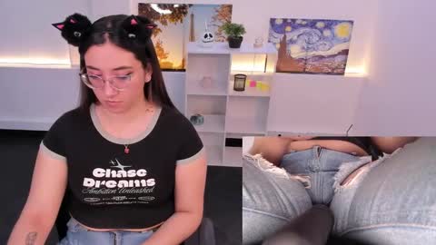 Snapshot of press_anykey chatting on 10-04-25, 01:31 Camila online show from 10-04-25, 01:31