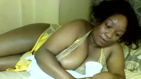 Snapshot of prettie_diva0 chatting on 11-28-25, 12:57 Prettie diva online show from 11-28-25, 12:57