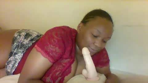Snapshot of prettie_diva0 chatting on 02-15-26, 03:03 Prettie diva online show from 02-15-26, 03:03