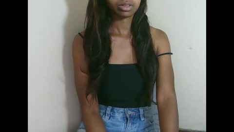 prettiethalia online show from 10-23-25, 07:45