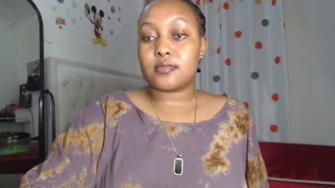 Snapshot of pretty_annah chatting on 09-29-25, 04:23 Annah online show from 09-29-25, 04:23