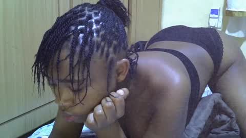 pretty_bianca22 online show from 07-10-26, 05:15