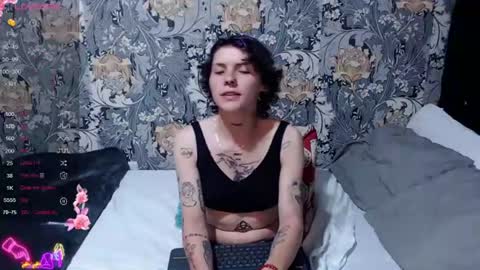 Snapshot of pretty_cristal22 chatting on 06-19-26, 01:54 pretty_cristal22 online show from 06-19-26, 01:54