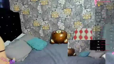 Snapshot of pretty_cristal22 chatting on 07-03-26, 12:00 pretty_cristal22 online show from 07-03-26, 12:00