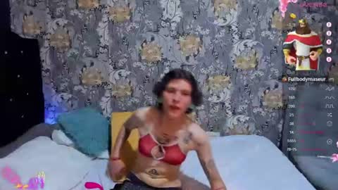 Snapshot of pretty_cristal22 chatting on 07-11-26, 01:30 pretty_cristal22 online show from 07-11-26, 01:30