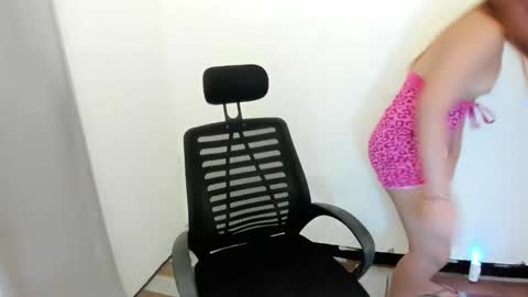 pretty_darcy online show from 03-28-26, 08:36