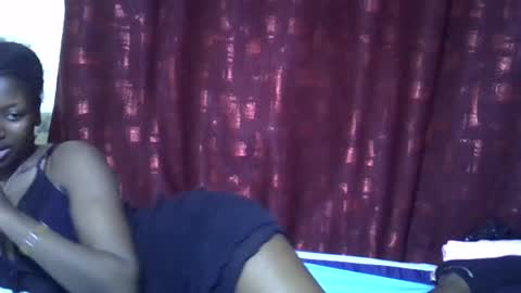 Snapshot of pretty_ebby chatting on 06-27-26, 04:23 pretty_ebby online show from 06-27-26, 04:23