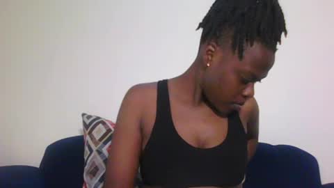 Snapshot of pretty_ebony23 chatting on 07-11-26, 03:53 chocolatebby90 online show from 07-11-26, 03:53
