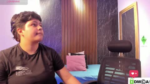 pretty_honey22 online show from 06-02-26, 08:33