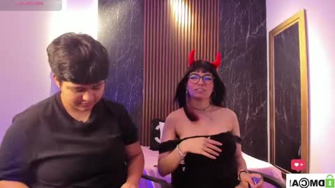 pretty_honey22 online show from 06-06-26, 12:27
