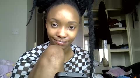 Snapshot of pretty_jazmine chatting on 09-20-25, 06:58 Jaz online show from 09-20-25, 06:58