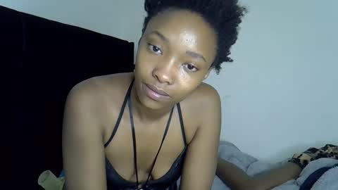 Snapshot of pretty_jazmine chatting on 11-27-25, 02:02 Jaz online show from 11-27-25, 02:02