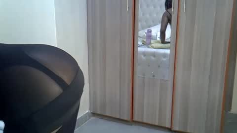 pretty_lida online show from 12-15-25, 08:24