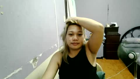 Snapshot of pretty_lyn08 chatting on 07-15-26, 06:13 pretty_lyn08 online show from 07-15-26, 06:13