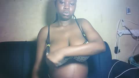 pretty_milan online show from 02-21-26, 10:05