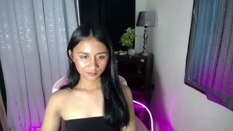 Snapshot of pretty_morenaxx chatting on 01-17-25, 07:08 Marimar online show from 01-17-25, 07:08