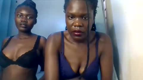 Snapshot of pretty_naya chatting on 10-01-25, 03:34 naya online show from 10-01-25, 03:34