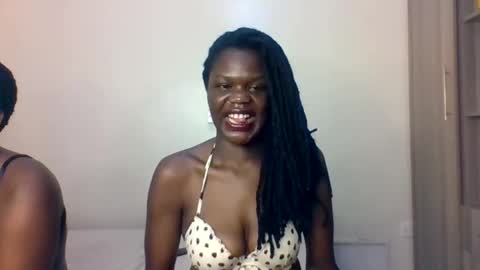 Snapshot of pretty_naya chatting on 10-06-25, 03:59 naya online show from 10-06-25, 03:59