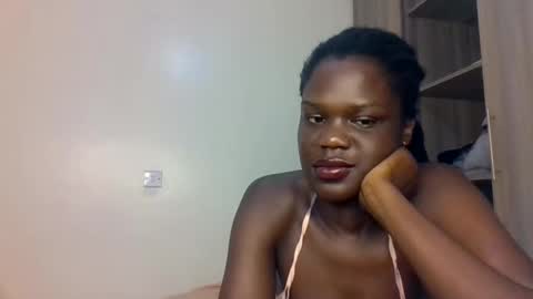 Snapshot of pretty_naya chatting on 10-07-25, 04:09 naya online show from 10-07-25, 04:09