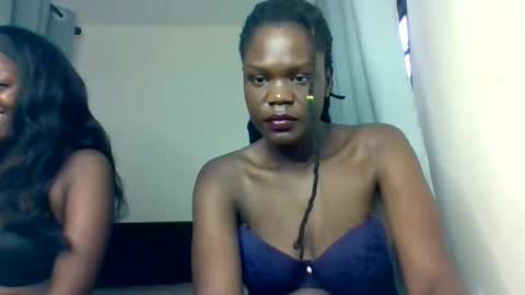 Snapshot of pretty_naya chatting on 10-10-25, 12:37 naya online show from 10-10-25, 12:37