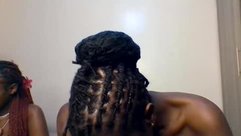 Snapshot of pretty_naya chatting on 11-18-25, 03:38 naya online show from 11-18-25, 03:38