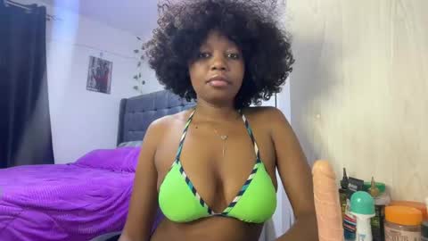 Pretty peaches online show from 12-15-25, 09:08