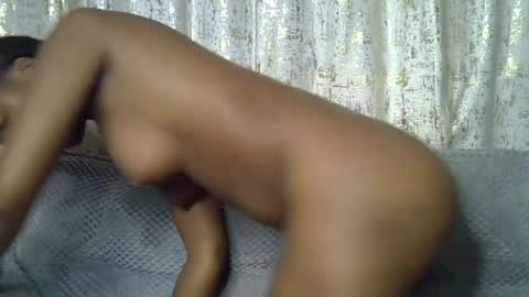 pretty_petite24 online show from 07-11-26, 12:24