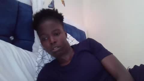 pretty_petite_ebony online show from 10-18-25, 07:31