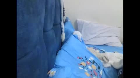pretty_petite_ebony online show from 05-19-26, 01:56