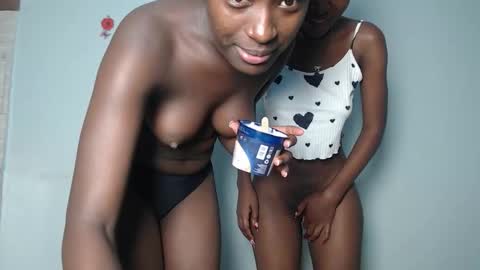 pretty_petitebody online show from 09-20-25, 06:31