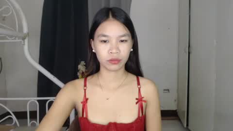 Snapshot of pretty_princes19 chatting on 05-16-26, 07:23 Princess online show from 05-16-26, 07:23