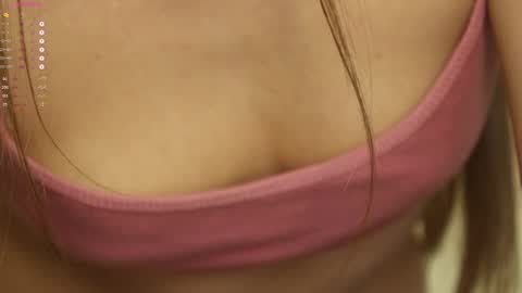 Elina online show from 02-18-25, 12:26