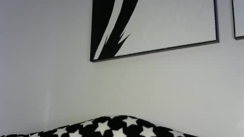 Snapshot of pretty_queennie chatting on 05-04-26, 06:48 Pretty doll online show from 05-04-26, 06:48