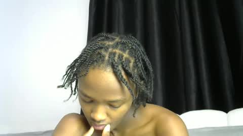 Snapshot of pretty_queennie chatting on 06-24-26, 07:46 Pretty doll online show from 06-24-26, 07:46