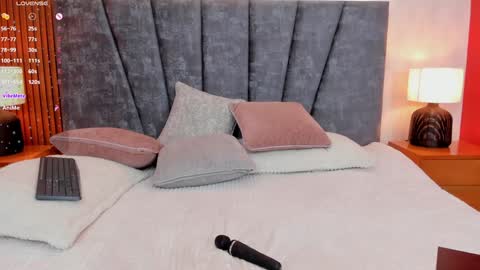 Snapshot of pretty_sunlight_ chatting on 02-07-25, 05:20 Daisy Flower online show from 02-07-25, 05:20