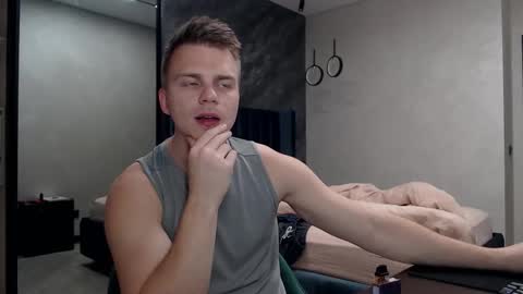 Justin online show from 10-07-25, 03:14