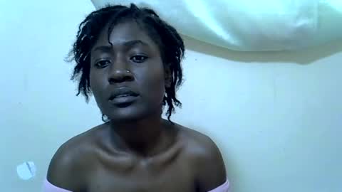 Snapshot of pretty_swirl chatting on 07-02-26, 05:24 Twirl online show from 07-02-26, 05:24