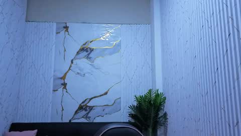 pretty_tay online show from 04-29-26, 11:36