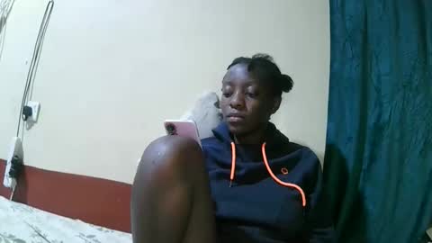 pretty_tiffany1 online show from 03-31-26, 12:49