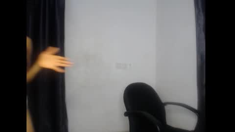 Snapshot of prettybaby6 chatting on 02-04-26, 06:25 helen online show from 02-04-26, 06:25