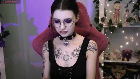 Violet online show from 01-15-26, 08:01